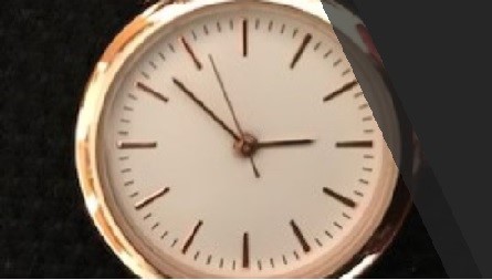 watch with second hand